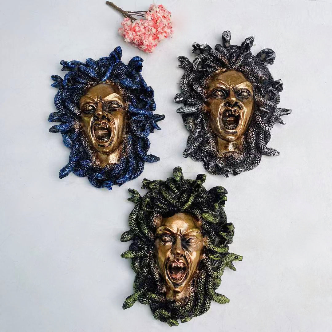 Resin Medusa carved ornaments