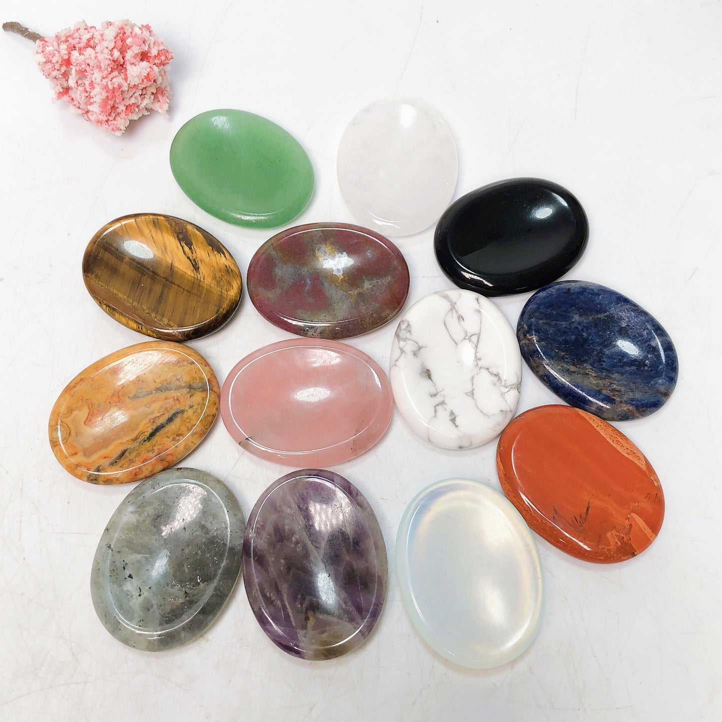 Worried stone/Crystal healing/Gemstone/Collection