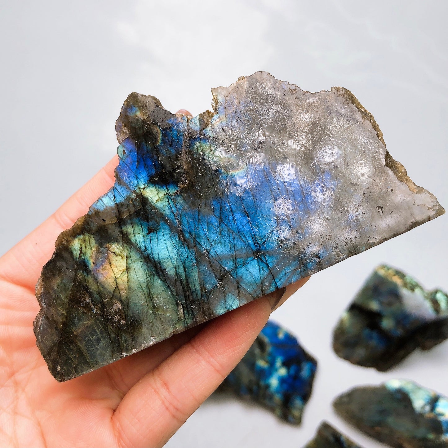 Labradorite slice specimen/Crystal healing/Blue flash mineral rawstone