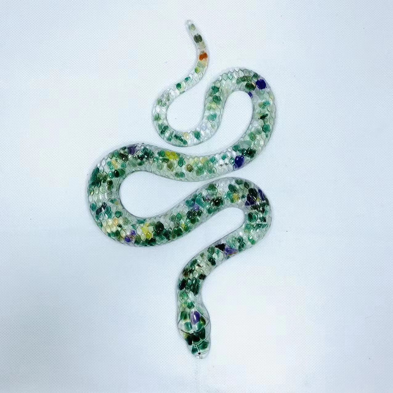 Resin/Snake resin