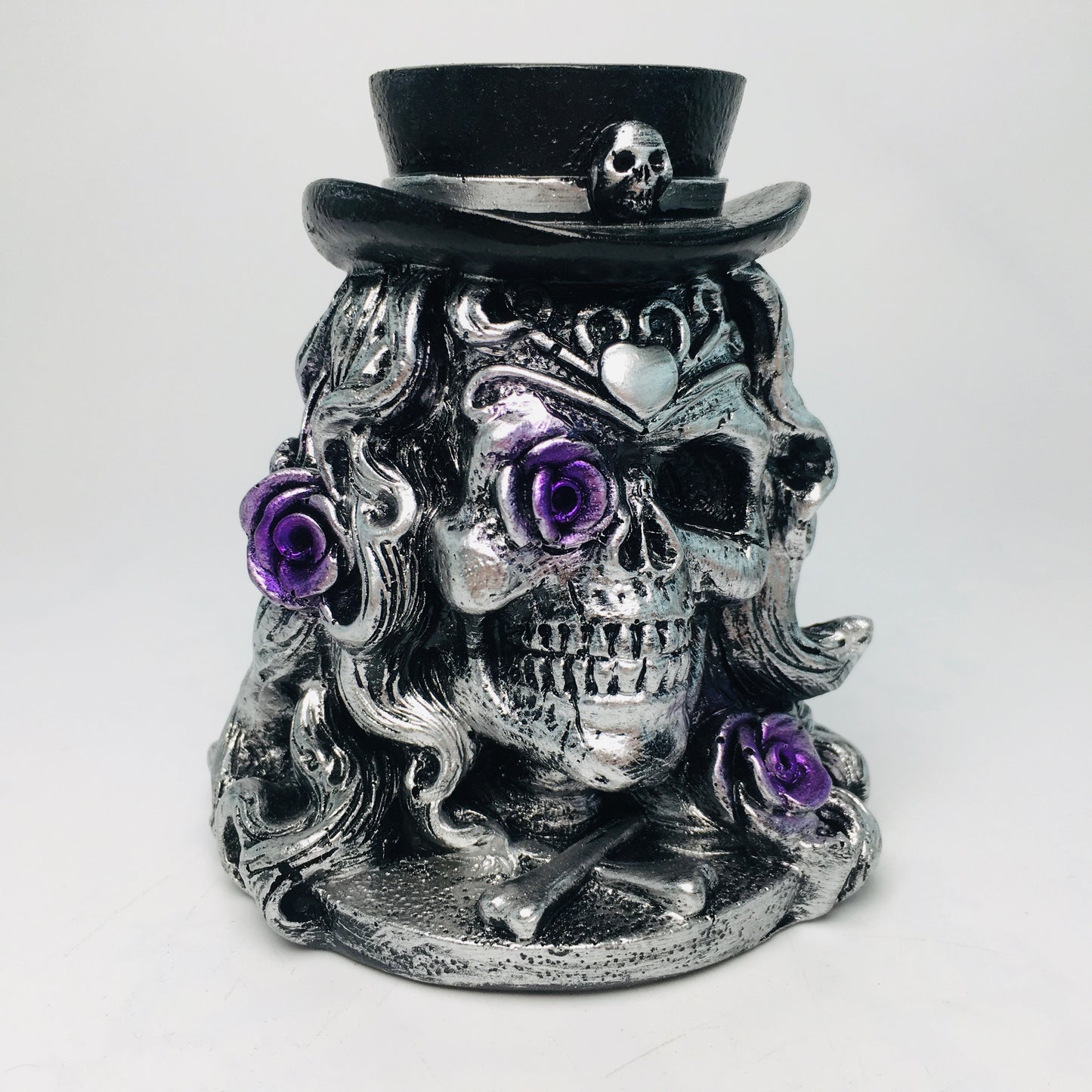 Resin Skull Face  Sphere Stand