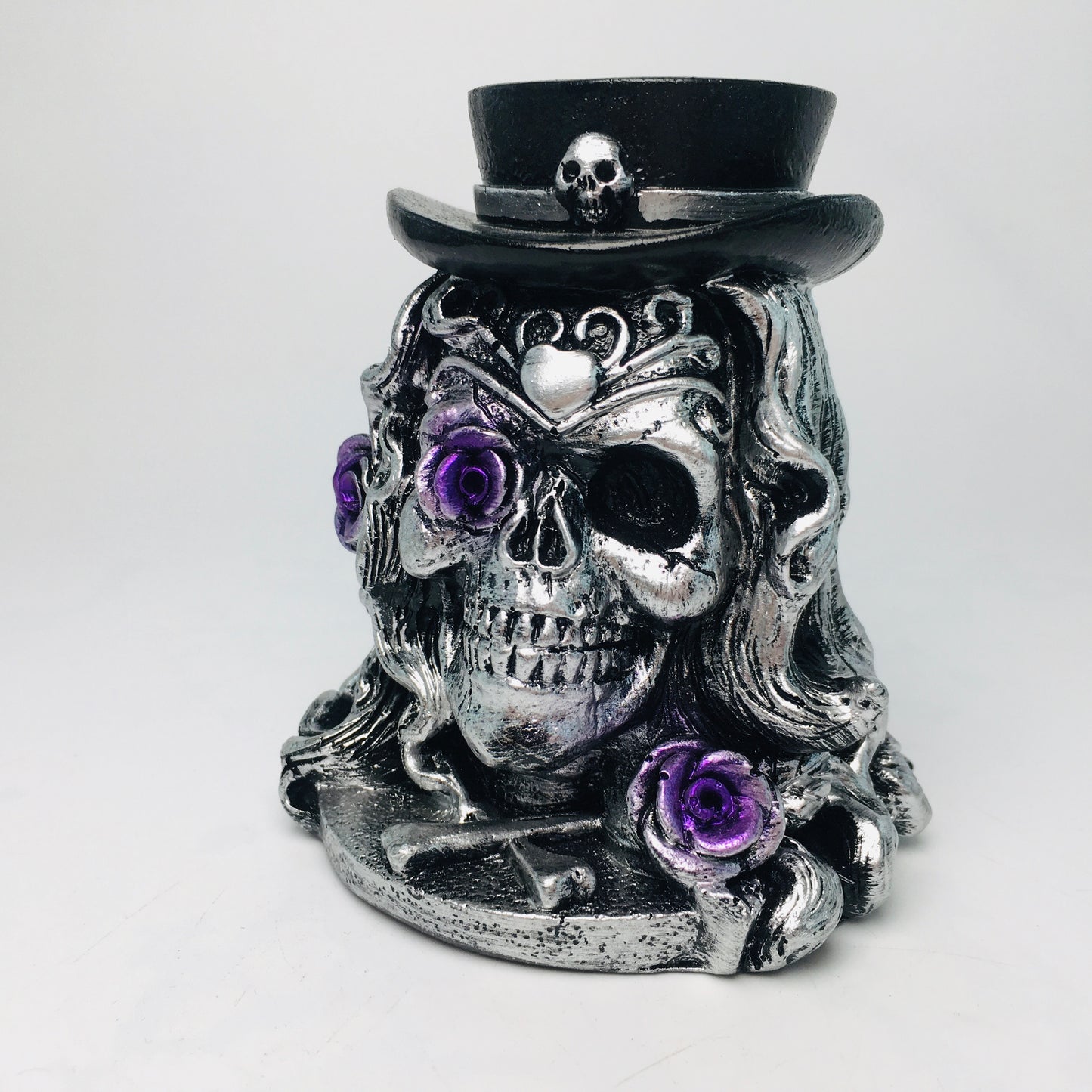 Resin Skull Face  Sphere Stand