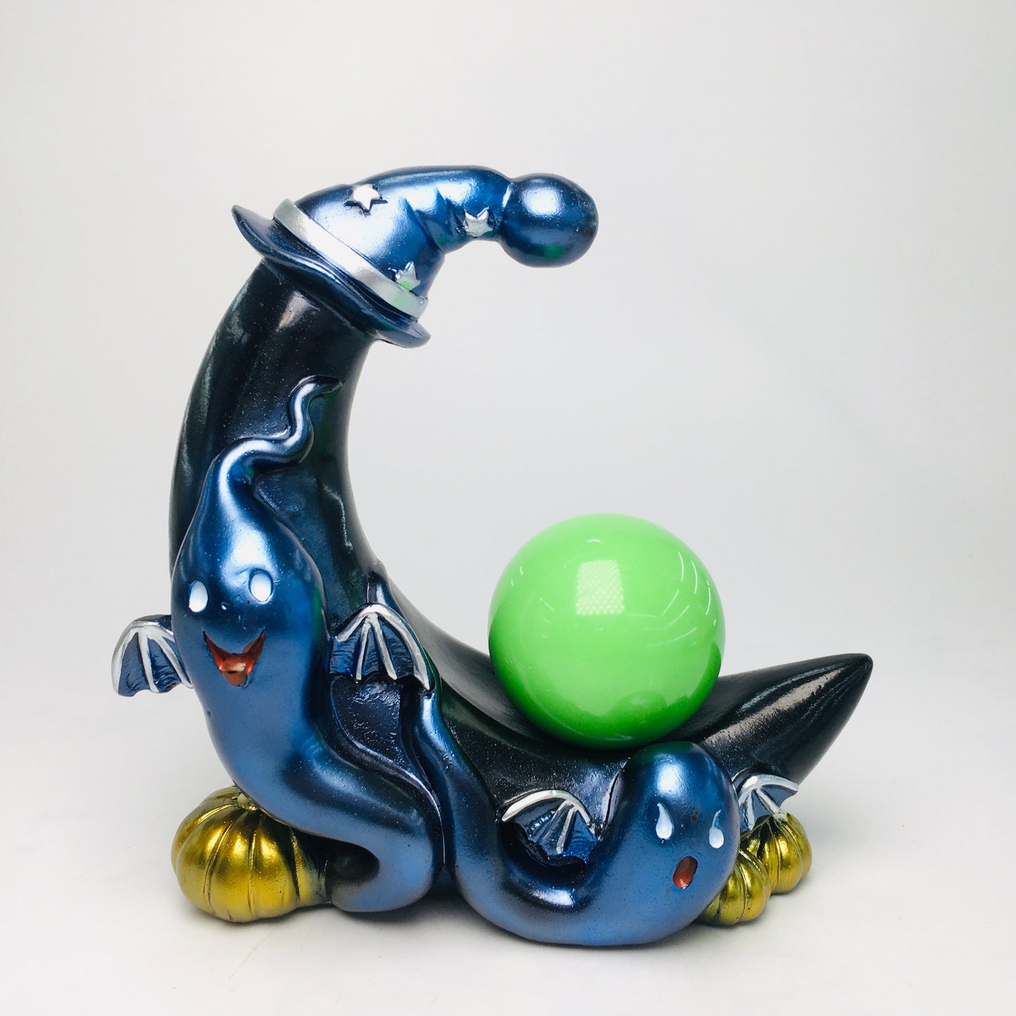 Resin Moon And Ghosts Sphere Stand