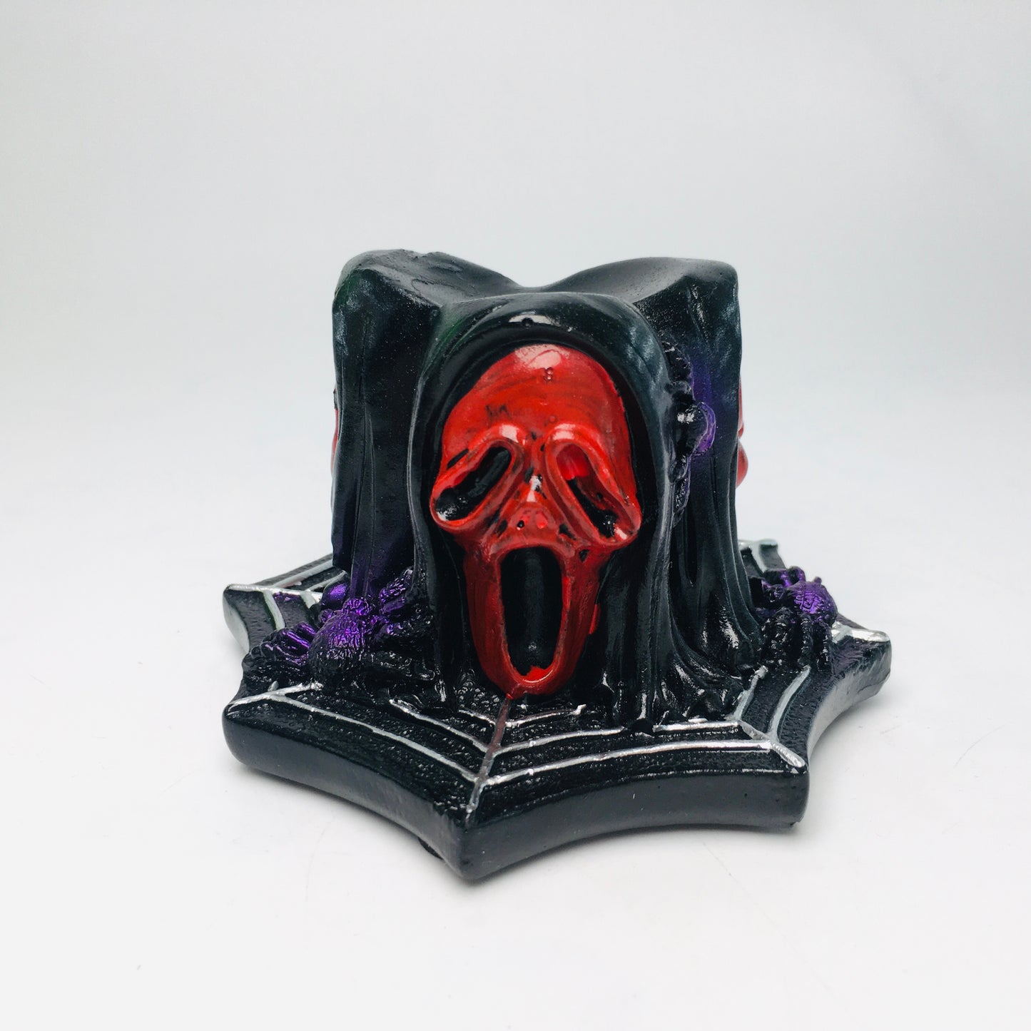 Resin Scream Ghost Sphere Stand