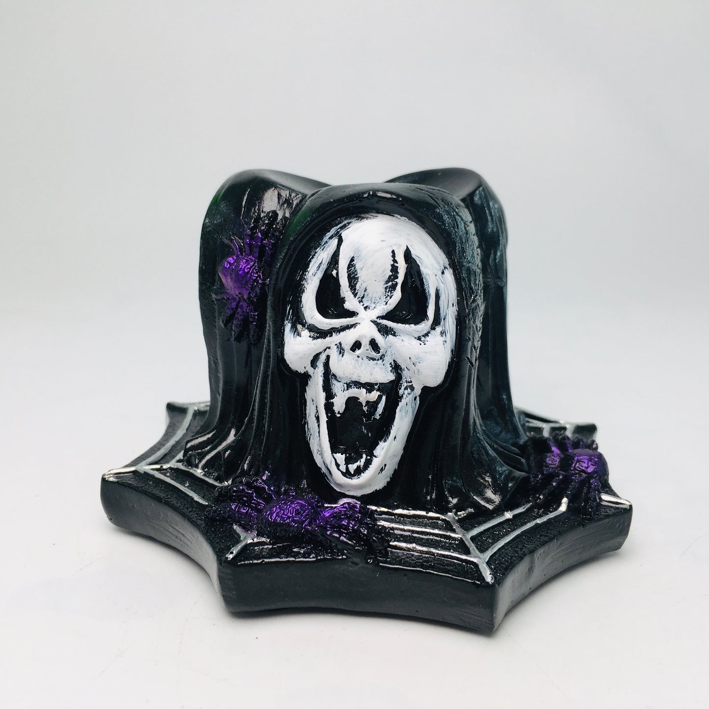 Resin Scream Ghost Sphere Stand